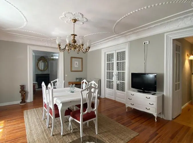 Palacete Plaza Mayor 엘부르고데오스마