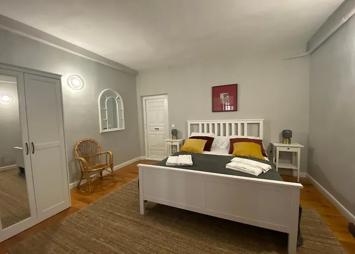 Palacete Plaza Mayor * 엘부르고데오스마