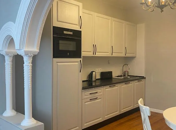 Palacete Plaza Mayor * 엘부르고데오스마